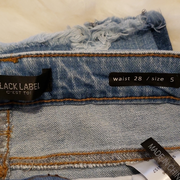 NWT Black Label High Rise Flared Inset Jeans - Picture 8 of 12